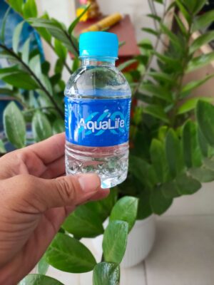 Nước suối chai nhỏ Aqualife