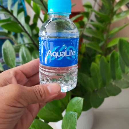 Nước suối chai nhỏ Aqualife